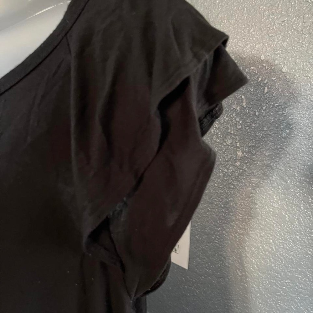 Flowy Ruffle Sleeve Gap Top - Picture 3 of 4